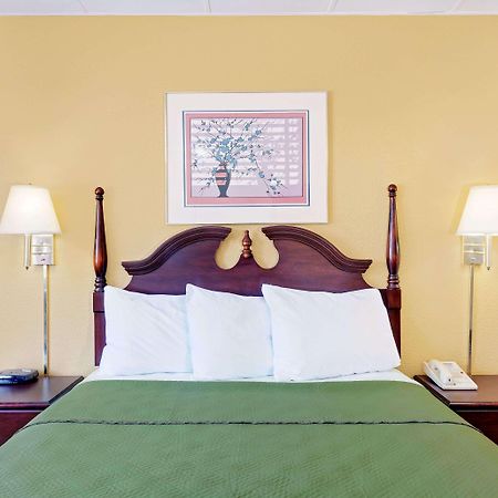 Travelodge By Wyndham Chambersburg Dış mekan fotoğraf