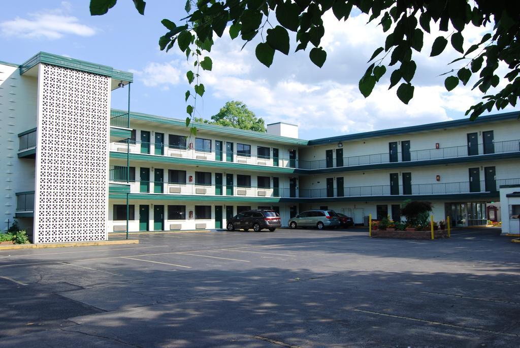 Travelodge By Wyndham Chambersburg Dış mekan fotoğraf