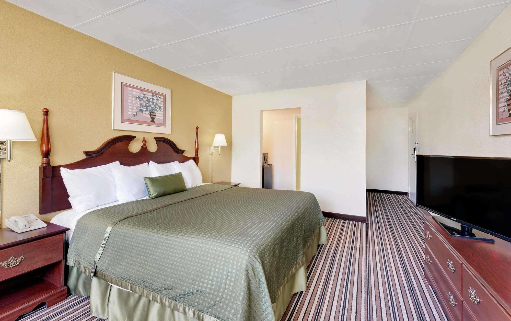 Travelodge By Wyndham Chambersburg Dış mekan fotoğraf